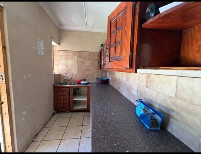 6 BEDROOM HOUSE FOR SALE IN VANDERBIJLPARK CE 2